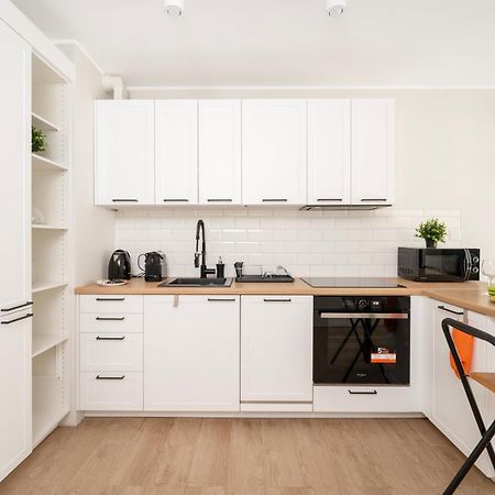 Hideaway Apartment - Terrace With Garden & Parking- By Rentujemy Lodz  Luaran gambar
